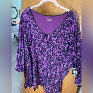Catherine’s 3/4 sleeve t-shirt type shirt purple in color. Size 5x
